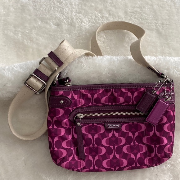 Coach Handbags - SALE❗️Coach canvas crossbody Shoulder bag: Purple/'Pink
